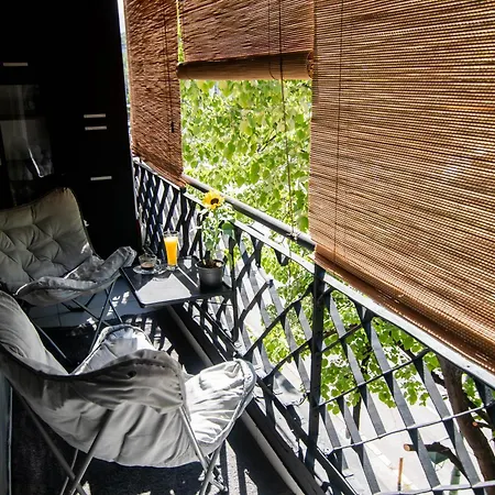 Masa Apartment